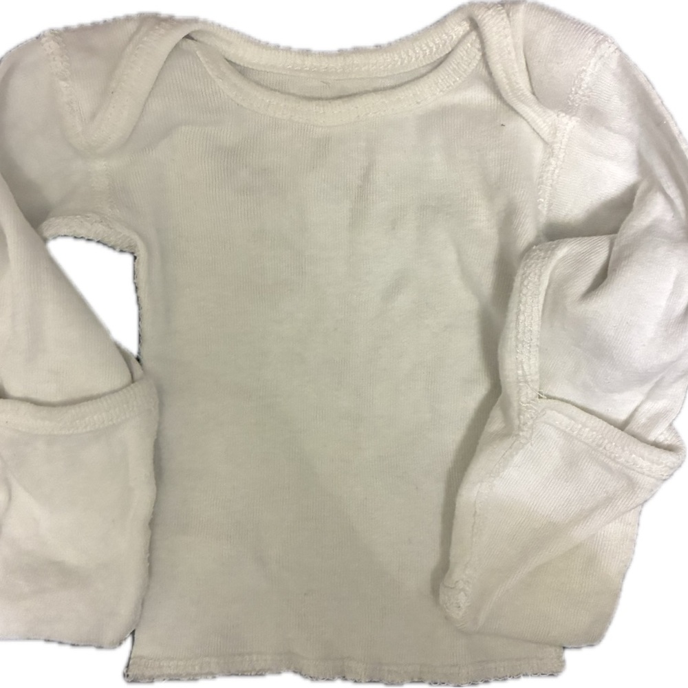Baby long sleeve with built in mittens